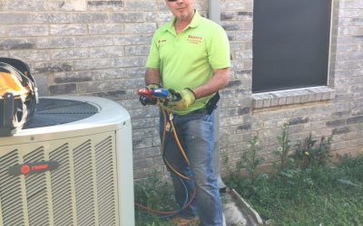 Maintenance service to a XR16 Trane at Little Elm, TX