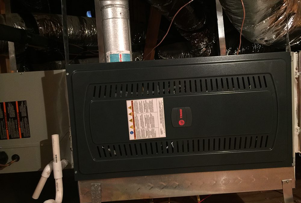 The Colony Tx 75057 4 ton split cooling and gas furnace Trane XR14 seer