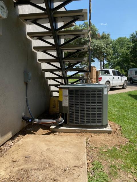 Installation of a 3 Ton Heat Pump With a 3 Ton Air Handler. Trane, Frisco Texas